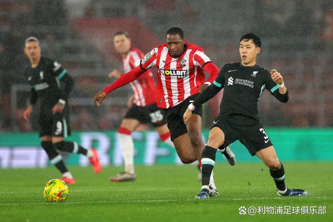 国际比赛日埃因霍温备战英超，战术微调细节曝光，信心回归，纪律约束更严格的简单介绍